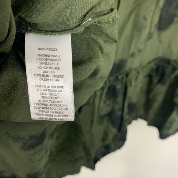 Beachlunchlounge Tiered Green Black Tie Dye Blouse Size Large - Picture 9 of 10